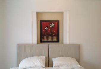 Repton Private Hotel allows 18 year olds to book a room