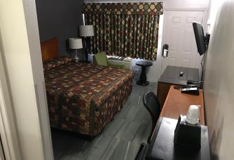 Budget Inn & Suites allows 18 year olds to book a room