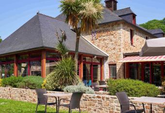 Mercure Dinan Port Le Jerzual allows 18 year olds to book a room