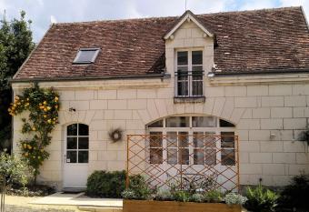 Le G  te des Marguerites allows 18 year olds to book a room