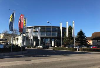 Berger Zentrum has rooms with a private hot tub