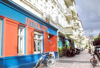 Lette m Sleep Berlin allows 18 year olds to book a room