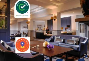 Temple Bar Hotel allows 18 year olds to book a room