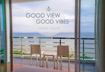 Jomtien Hisotel has Balcony rooms