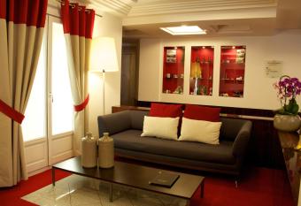 Hotel Le Richemont has Balcony rooms