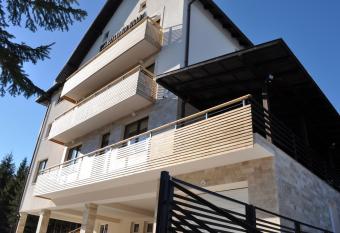 Transylvania Villa & Spa has Balcony rooms