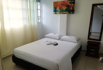 Hotel Avenida El Bosque allows 18 year olds to book a room