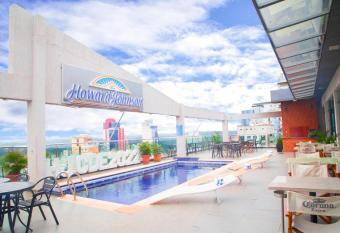 Howard Johnson Ciudad del Este allows 18 year olds to book a room