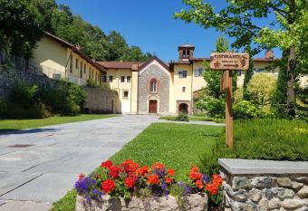 Certosa 1515 allows 18 year olds to book a room