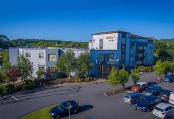 Maldron Hotel Wexford allows 18 year olds to book a room