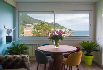 La Marina de Aiguadol   has Balcony rooms