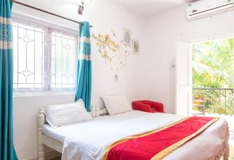 Oceanic Pearl Beach Guest House allows 18 year olds to book a room