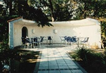 L Auberge allows 18 year olds to book a room