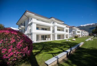 Delta Resort Apartments has Balcony rooms