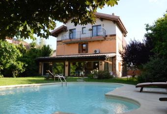 Bhavant   has Balcony rooms