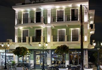 Casa Verde has Balcony rooms