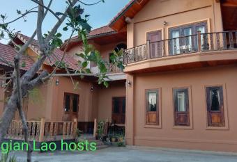 Pukyo Bed and breakfast Belgian lao has Balcony rooms