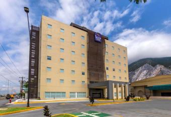 Sleep Inn Monterrey San Pedro allows 18 year olds to book a room