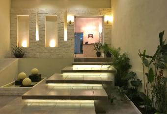 Margarett Hotel has Balcony rooms