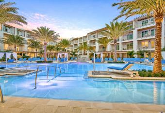 The Pointe on 30A has Balcony rooms