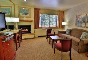 Hilton Vacation Club Tahoe Seasons Lake Tahoe allows 18 year olds to book a room