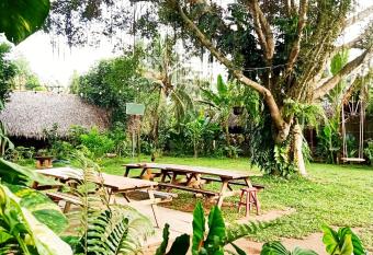Happy Farm Tien Giang Homestay allows 18 year olds to book a room