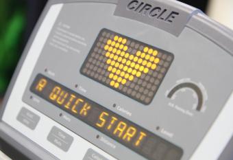 Holiday Inn Express Arras, an IHG Hotel has Smoking/Balcony rooms