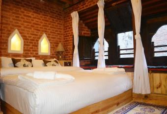 Yamba Traditional Home has Balcony rooms