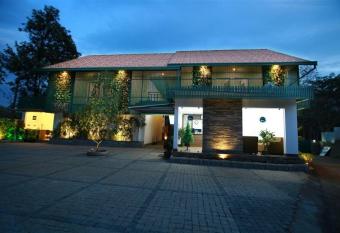 Silver Storm Resort Athirappilly has Balcony rooms