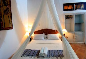 Alamanda Bingin has rooms with a private hot tub