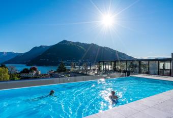 Hilton Lake Como allows 18 year olds to book a room