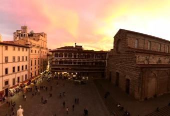 Palazzo della Stufa Residenza D Epoca allows 18 year olds to book a room