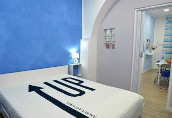 Casa Tiziana has Balcony rooms