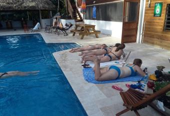 Hidden Haven has Balcony rooms