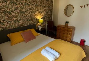 Hostel Barbarossa has Balcony rooms