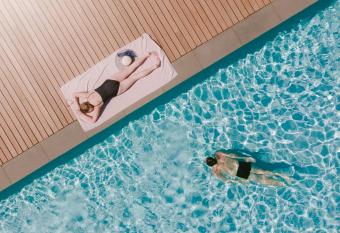 Domaine la Pierre Blanche allows 18 year olds to book a room