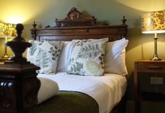 One Holyrood Hotel & Cafe allows 18 year olds to book a room