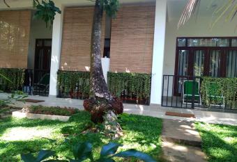 MN House has Smoking/Balcony rooms