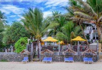 Tharanga Surfing Villa has Balcony rooms