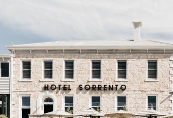 Hotel Sorrento allows 18 year olds to book a room