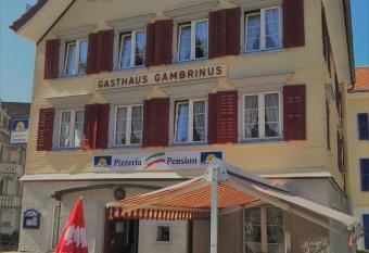 Pizzeria-Pension Gambrinus allows 18 year olds to book a room