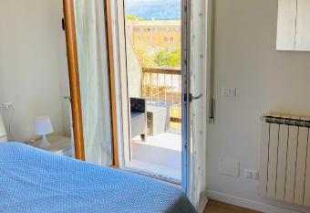 Guido s Apartment  allows 18 year olds to book a room