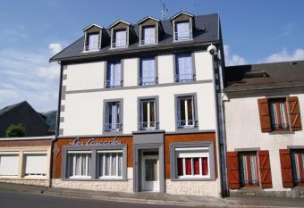 R  sidence Les Cascades allows 18 year olds to book a room