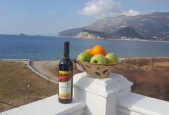 Buljarica Bay Apartments has Balcony rooms