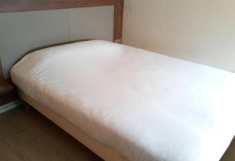 Kyriad Direct Metz Nord     Woippy allows 18 year olds to book a room