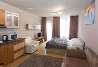 AnVa House allows 18 year olds to book a room