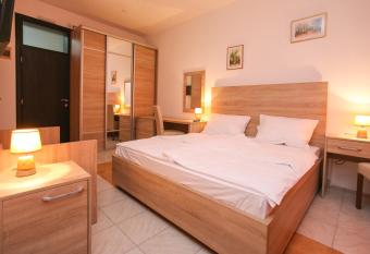 Mostar Lovely Rooms allows 18 year olds to book a room