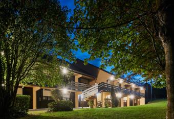 Kyriad Caen Nord - H  rouville-Saint-Clair allows 18 year olds to book a room