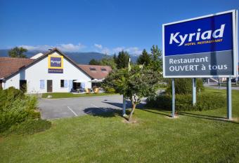 Kyriad Gen  ve St-Genis-Pouilly allows 18 year olds to book a room