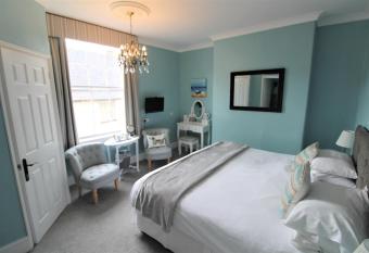 The Lorna Doone Hotel allows 18 year olds to book a room